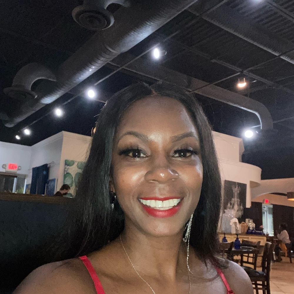 Meet your Posher, Latasha